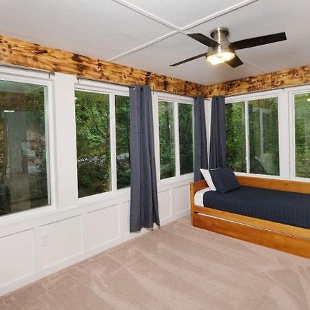 Shady Creek Villa Гетлинбург Екстериор снимка